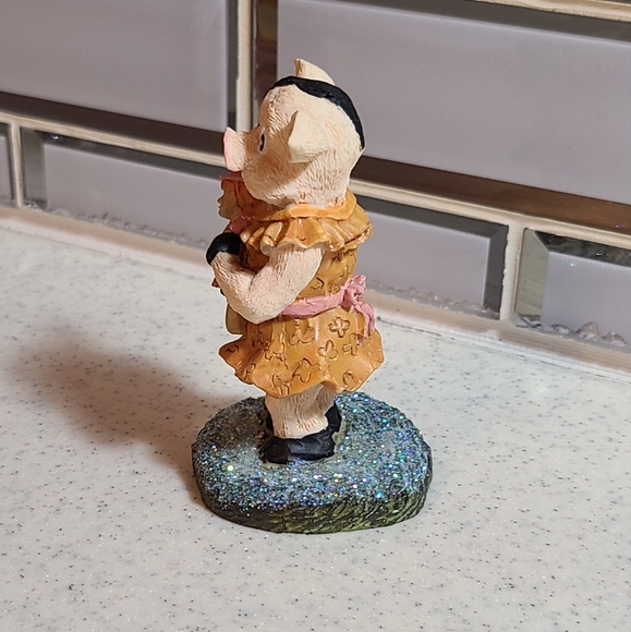 Little pig figurine knick knack for sale today - Picture 8 of 11
